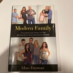 Modern Family Untold Oral History Book Fan Collector by Marc Freeman Hard Cover